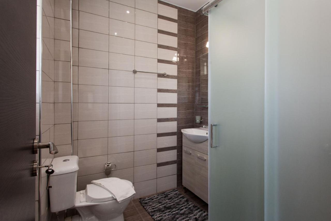 Modern Apt In Glyfada A Breath Away From The Sea - The View Афіни Екстер'єр фото