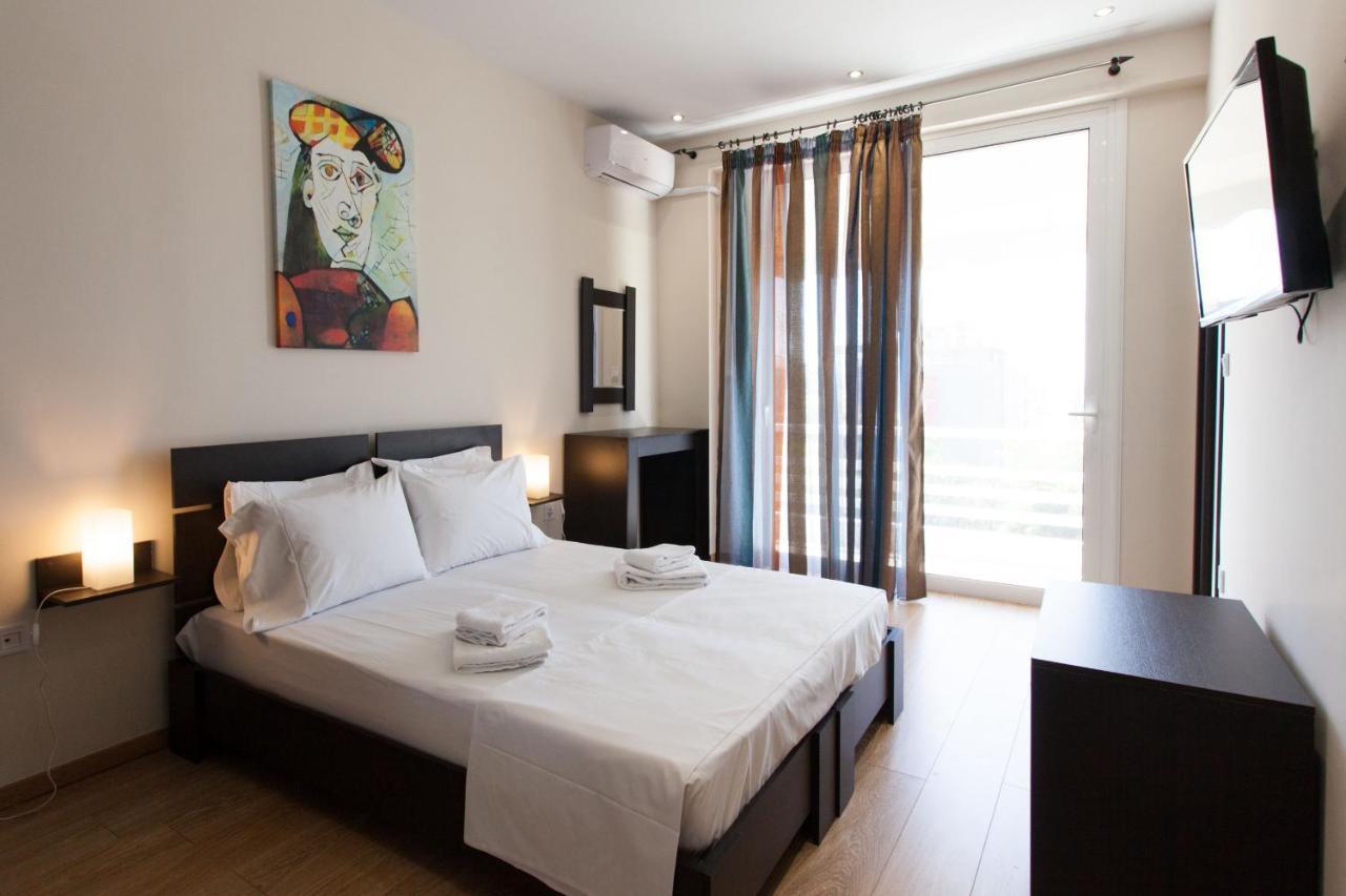 Modern Apt In Glyfada A Breath Away From The Sea - The View Афіни Екстер'єр фото