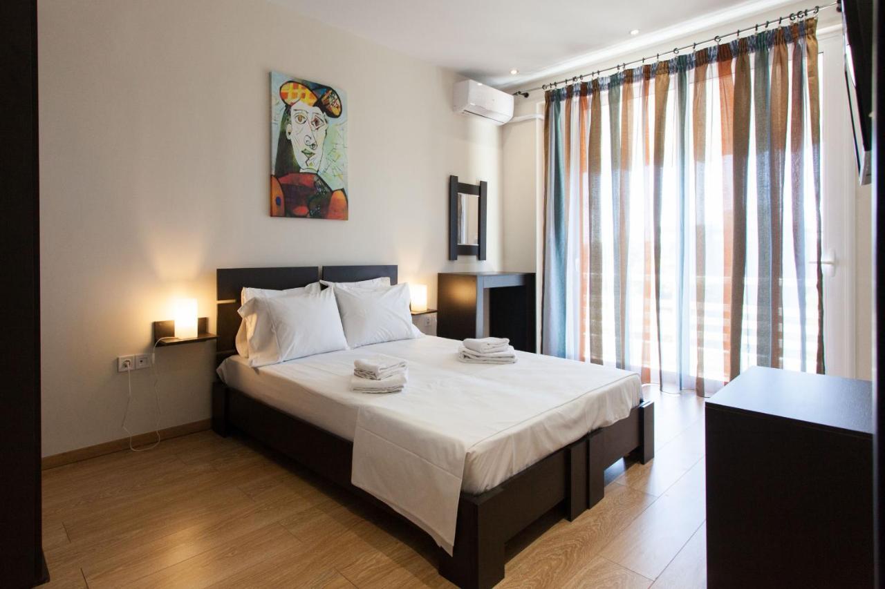 Modern Apt In Glyfada A Breath Away From The Sea - The View Афіни Екстер'єр фото