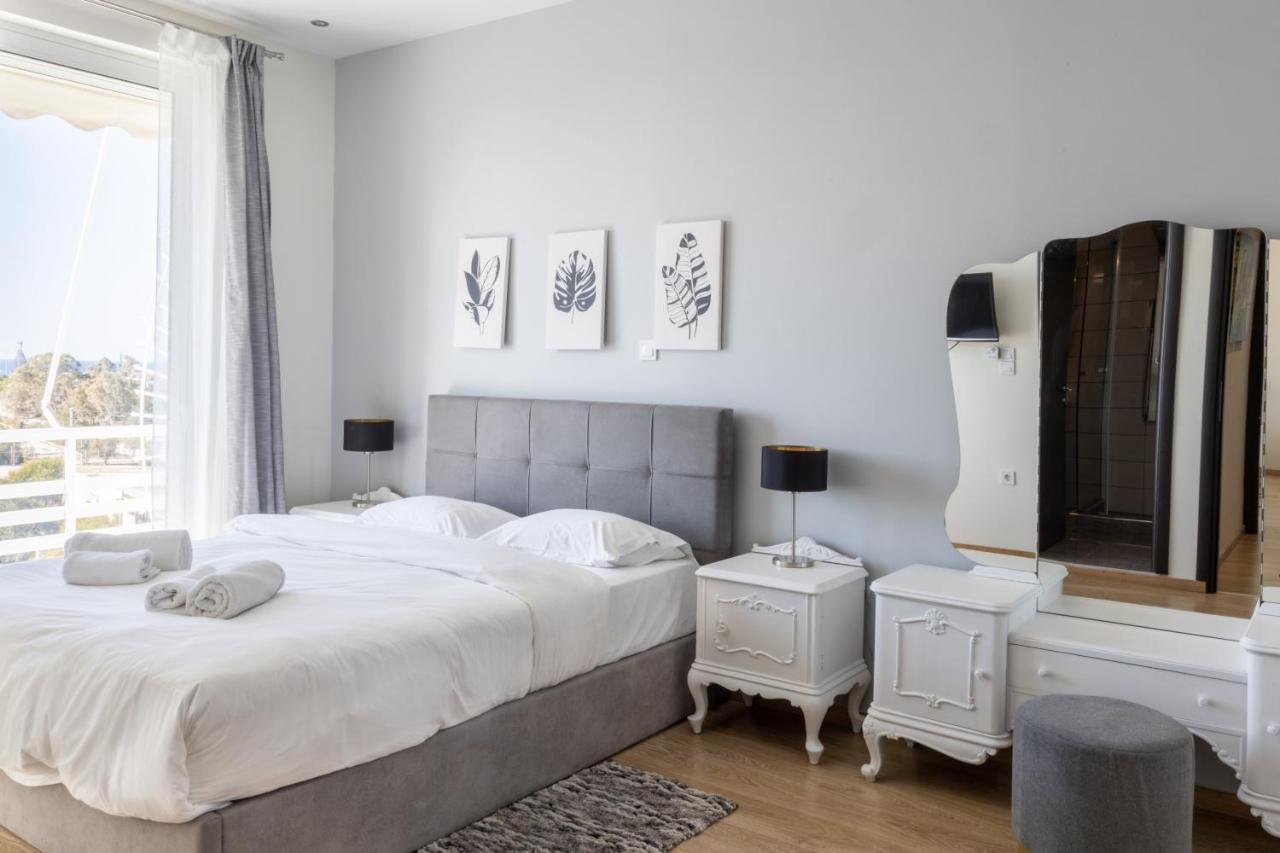 Modern Apt In Glyfada A Breath Away From The Sea - The View Афіни Екстер'єр фото